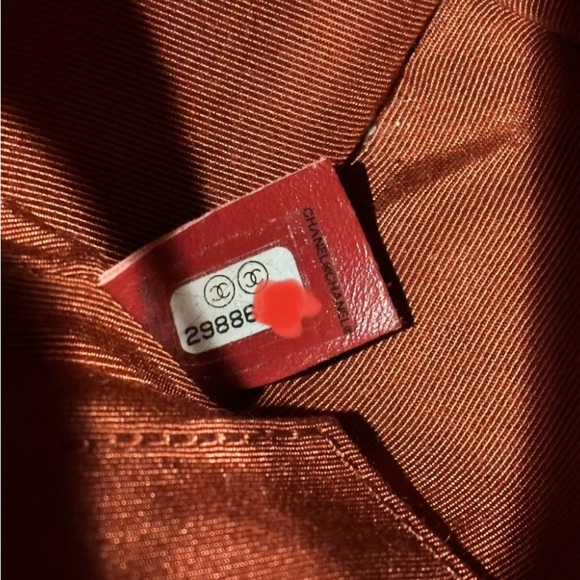 Chanel 
New Calfskin Chain 20s Signature Bowling Bag Red. Written in chain. - Picture 9 of 11